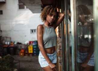 2025’te Moda Haftalarında Öne Çıkan Trendler 2025’te Moda Haftalarında Öne Çıkan Trendler