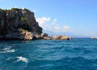 Günlük Şıklık İçin En Trend Kemer Kullanımı Günlük Şıklık İçin En Trend Kemer Kullanımı