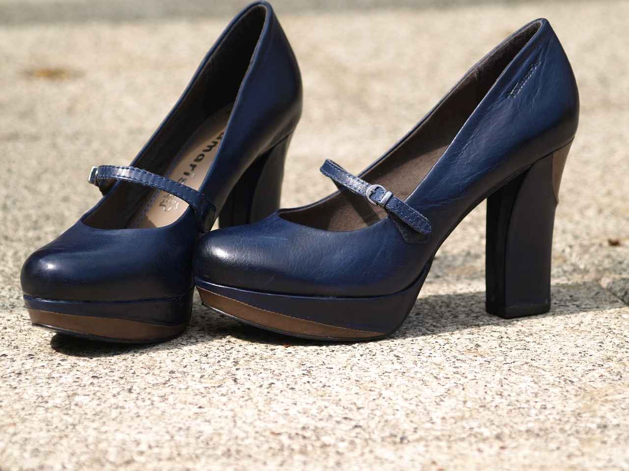 Stiletto Ayakkabılar: Zarafetin Sembolü