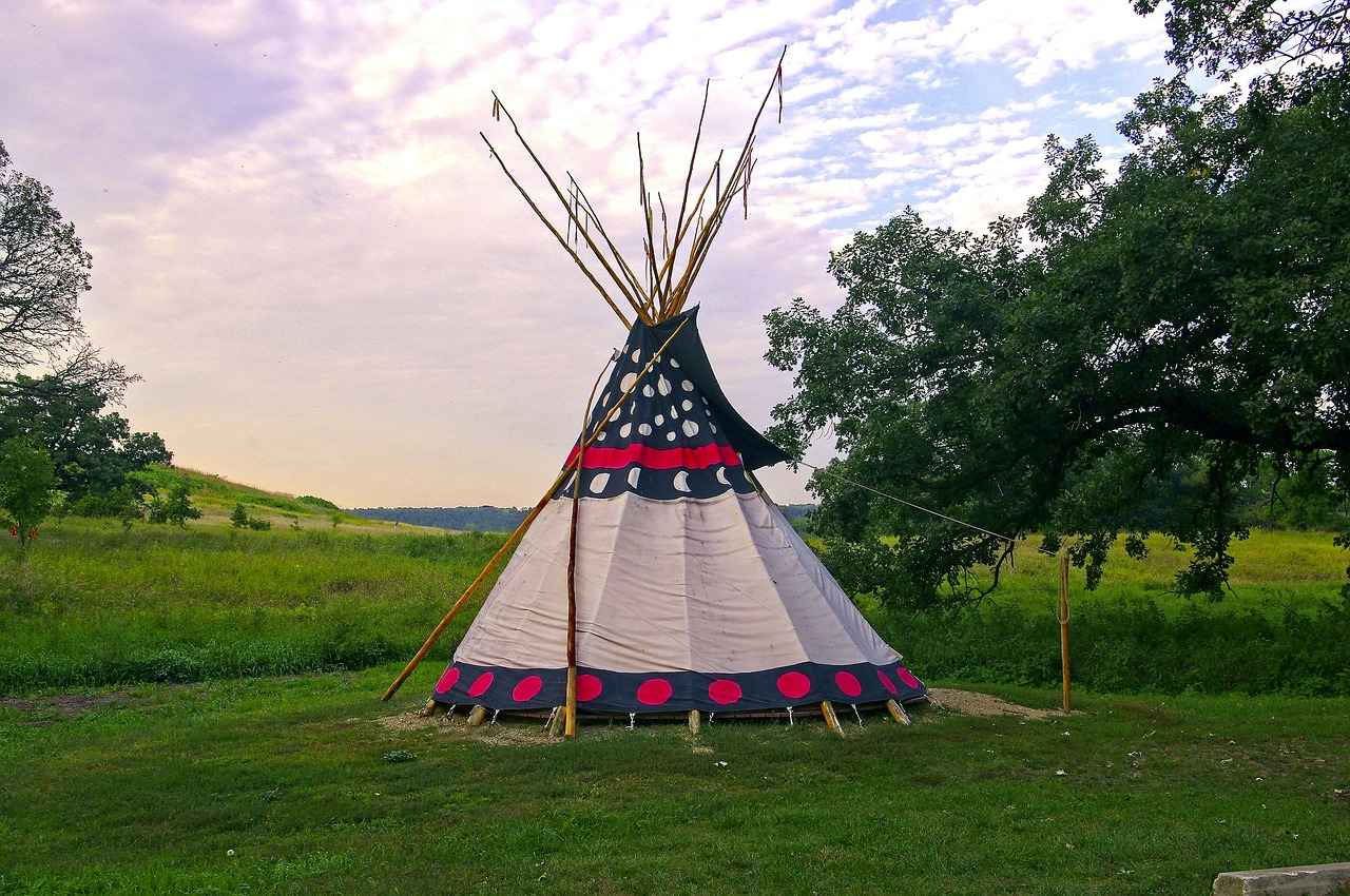 Elma Vücut Tipi için Etek Modelleri