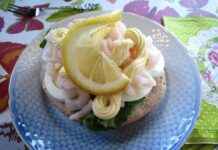 Yaz Sezonunun Öne Çıkan Mayo ve Bikini Modelleri Yaz Sezonunun Öne Çıkan Mayo ve Bikini Modelleri