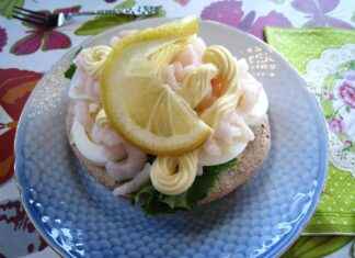 Yaz Sezonunun Öne Çıkan Mayo ve Bikini Modelleri Yaz Sezonunun Öne Çıkan Mayo ve Bikini Modelleri